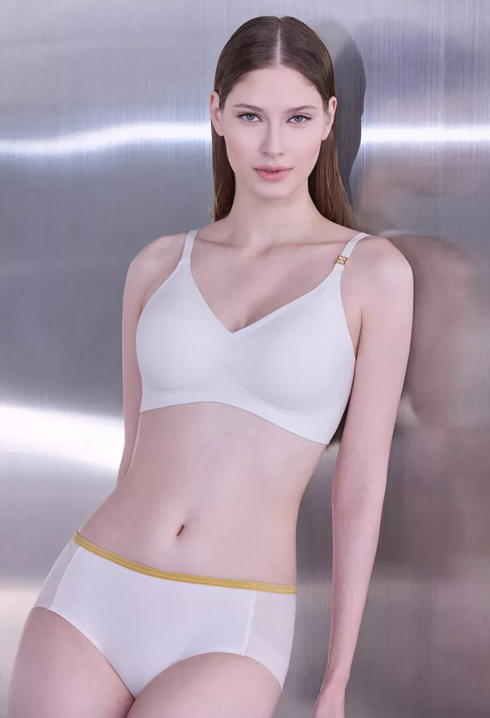ESCADA 에센셜 럭셔리 퓨징브라