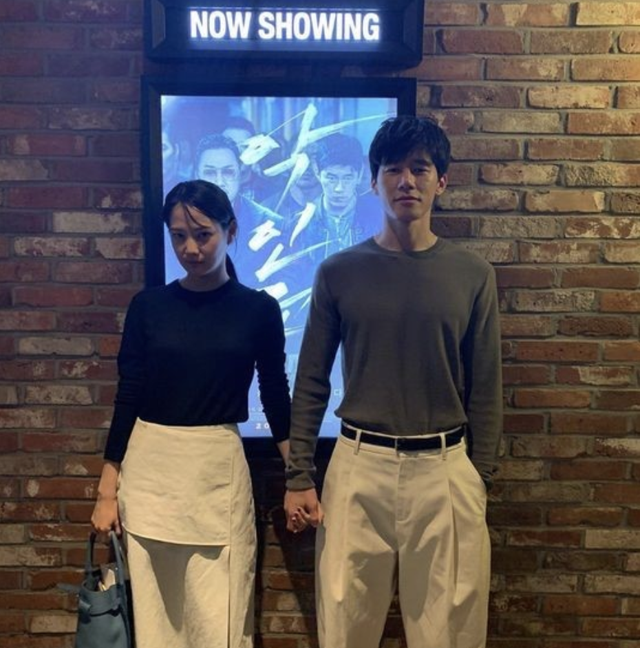 윤승아 김무열 패션