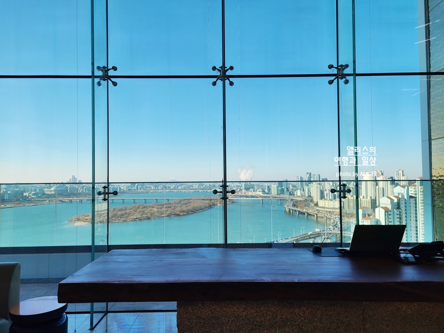 한강뷰 호캉스 호텔 나루 서울 엠갤러리 부아쟁 레스토랑 인피니티풀 추천