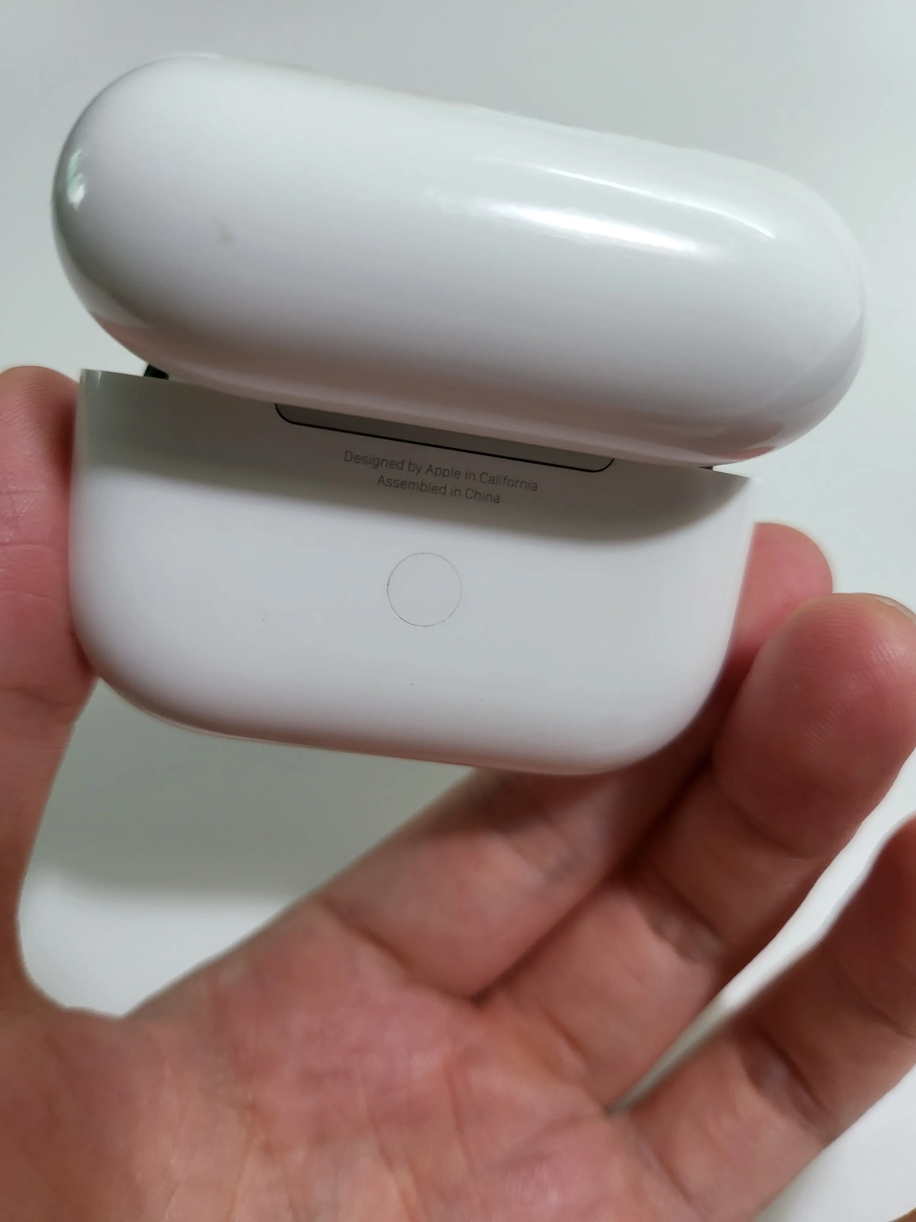 에어팟 프로 뒷면