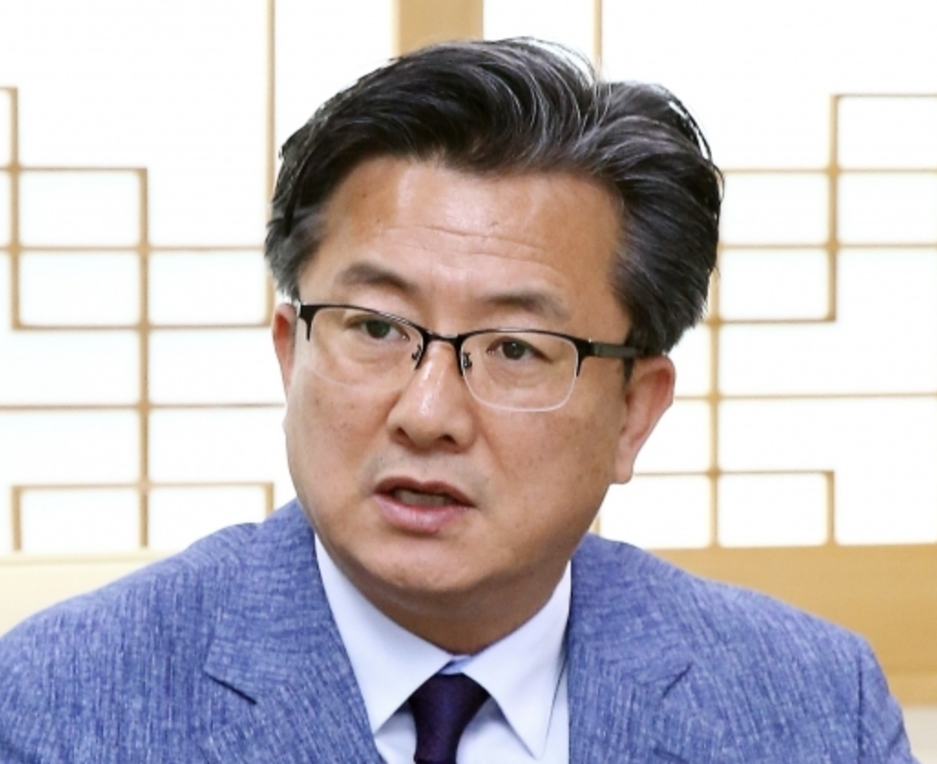 정용래 프로필