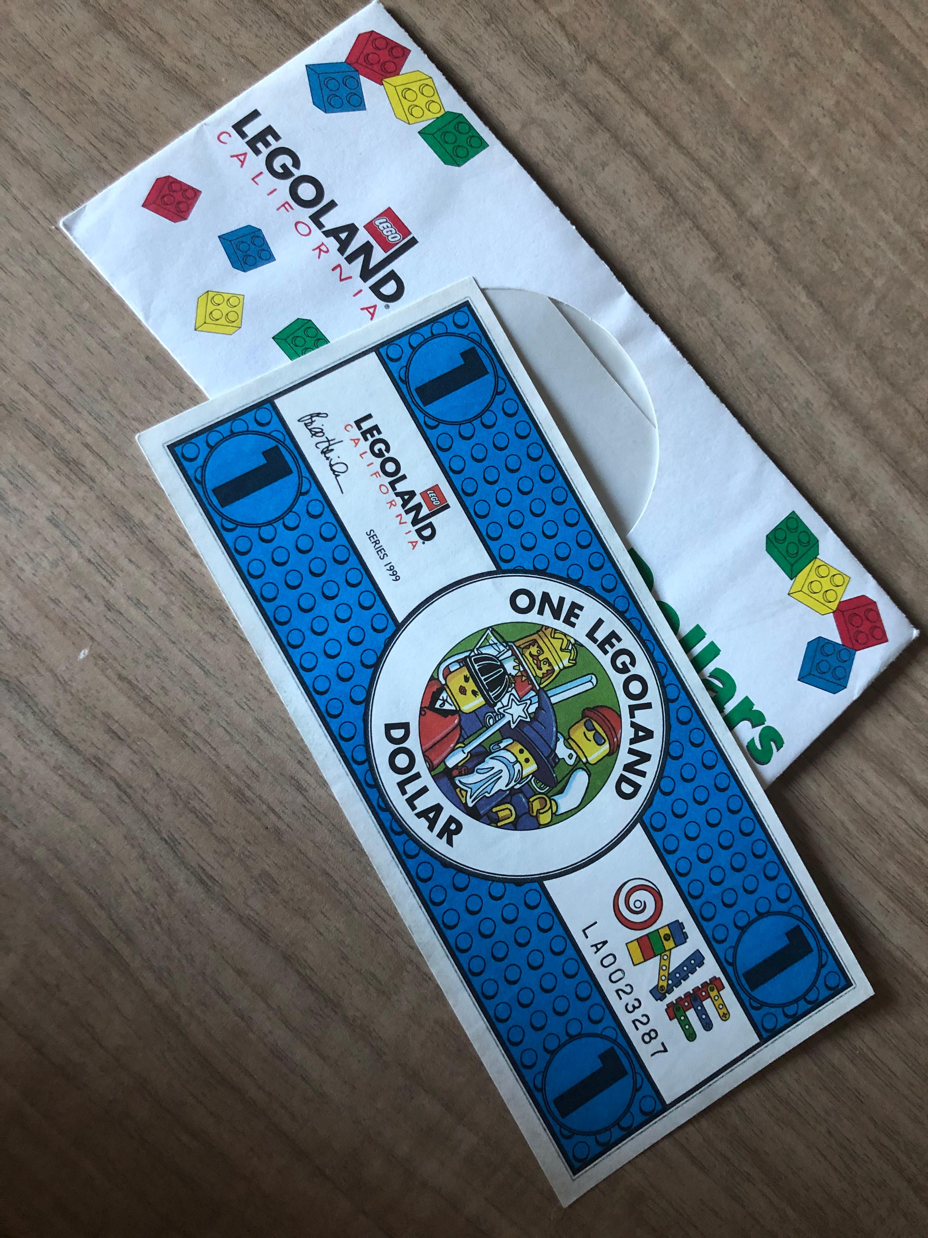 굿즈는 디자인이 아니라 재고 리스크 게임이다