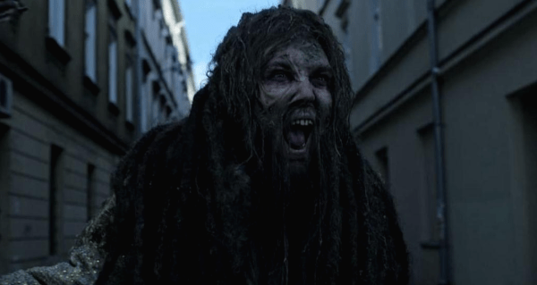 털이 가득한 괴물의 모습