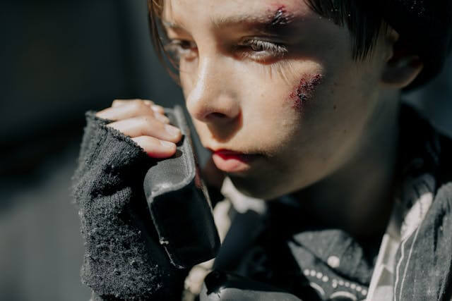 칼로 찌르는 꿈 해몽 의미와 심리