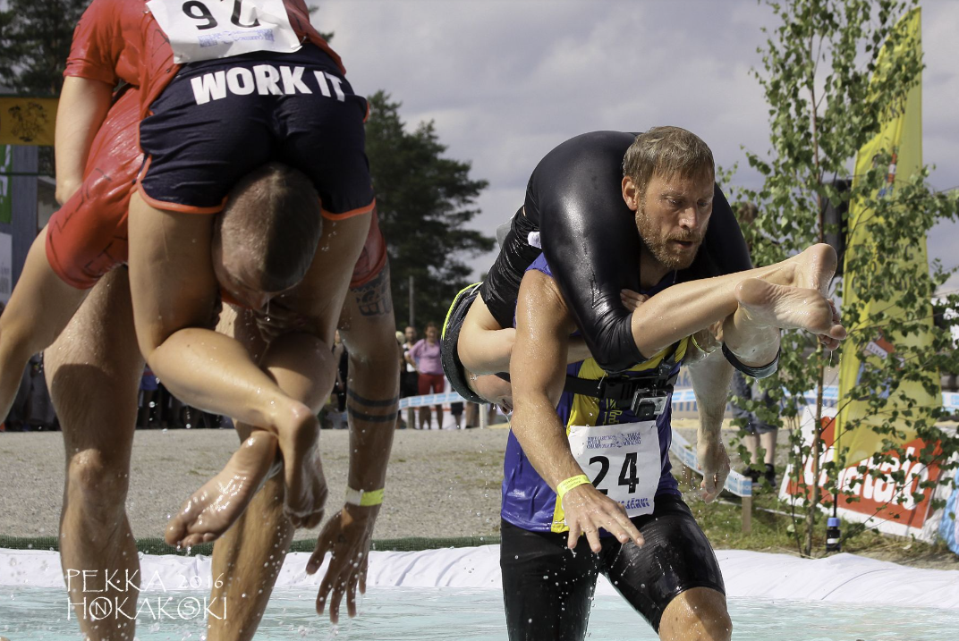 핀란드의 전통 스포츠, 와이프 캐리어 레이스(Wife Carrying Race)