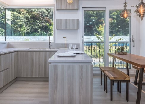 뜰에 산에 펜션