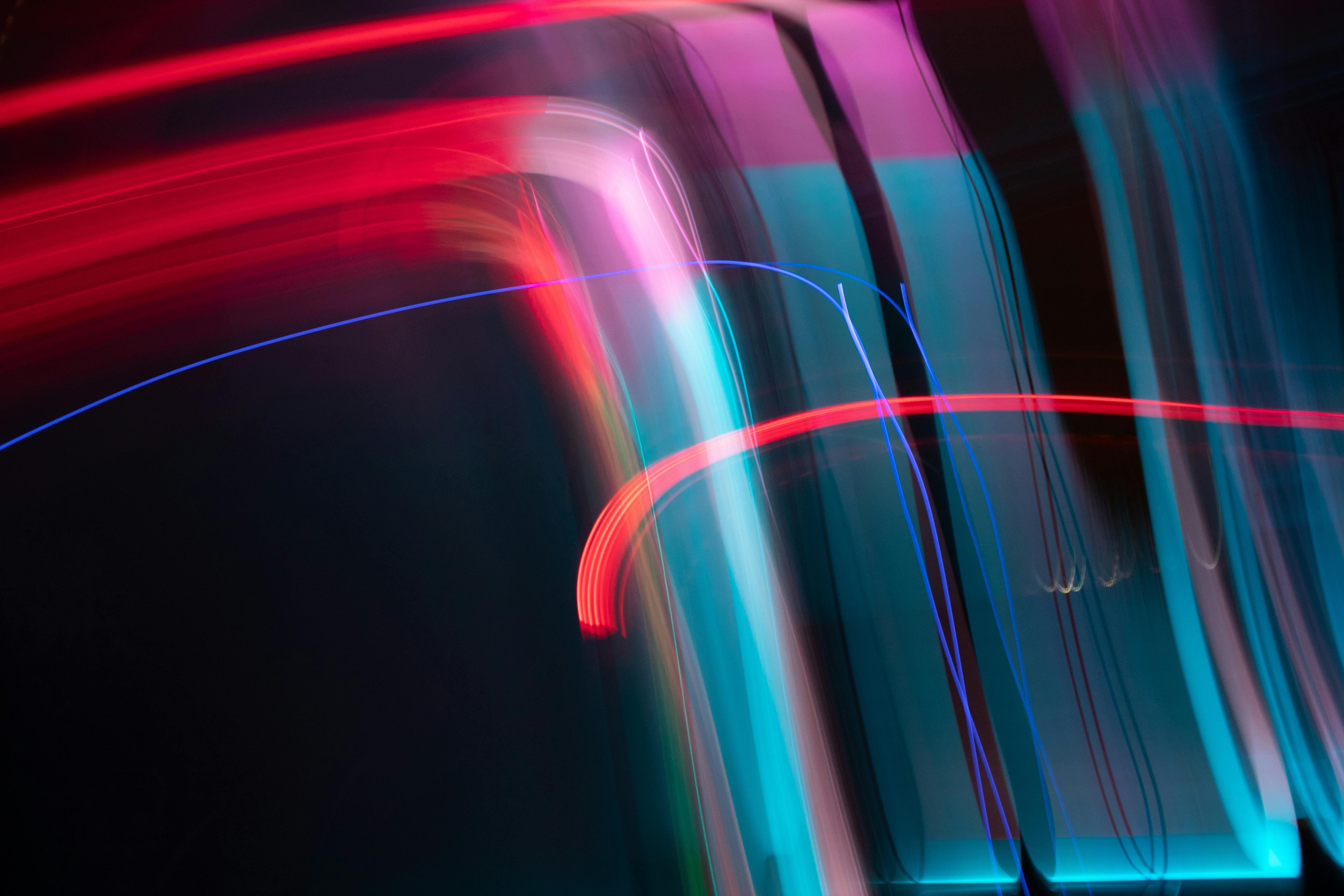 빛.소리.기술로 감각을 확장하는 현대 예술 '미디어 아트'