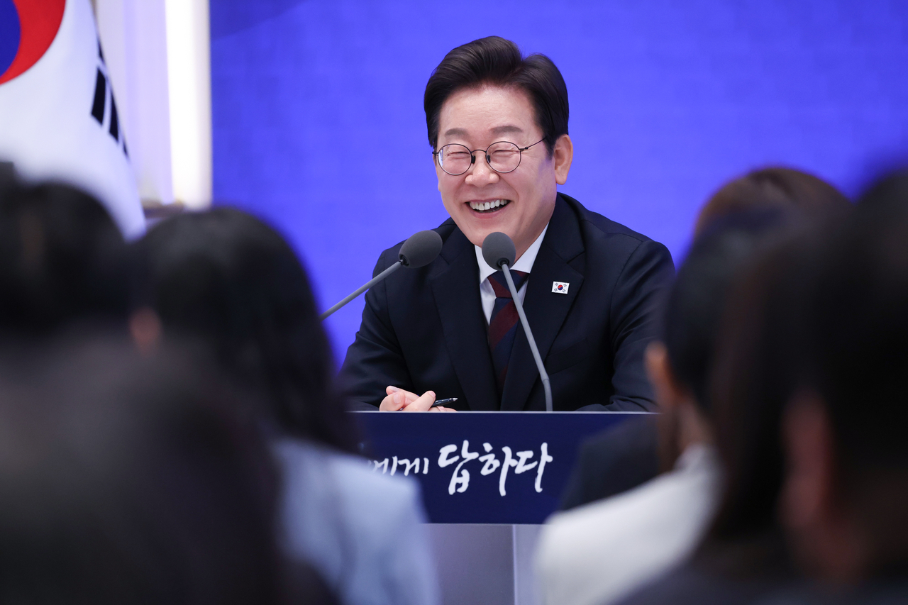 앞으로 더 강력한 조치들이 예고