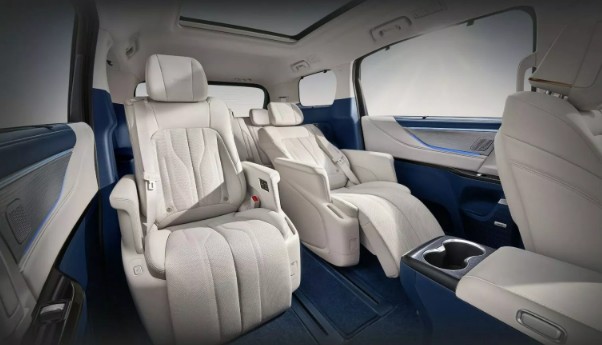 플러그인 하이브리드 미니밴 뷰익 GL8 PHEV 실내디자인, 가격