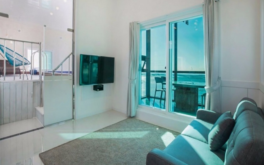 블루라떼 풀빌라 4호