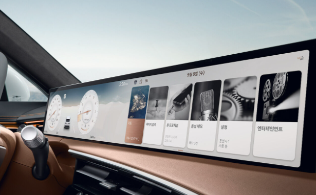 2025 제네시스 GV70 와이트 디스플레이 OLED