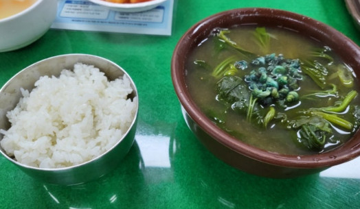 생생정보 믿고 떠나는 스타의 고장 황가람 옥천 올갱이국밥