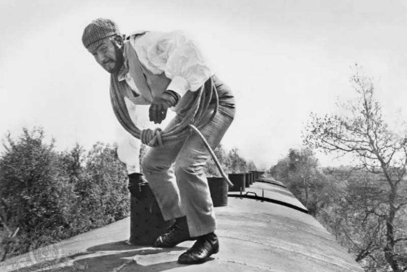 대열차 강도 열차 위 신