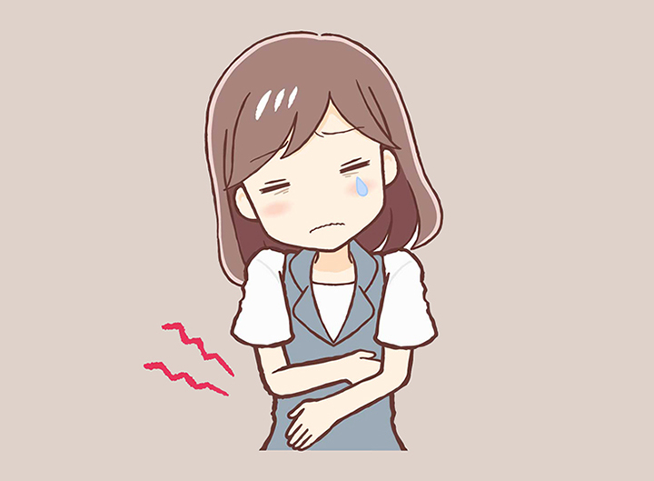 복통으로-고통스러운-여성