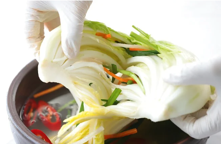 김치의 다양한 종류와 발효 과정
