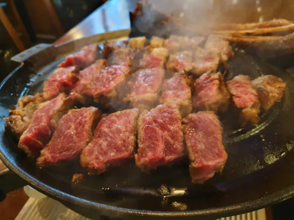 생생정보 대결 맛 대 맛 칼집 우대 갈비 vs 숯불 통삼겹살 음식점