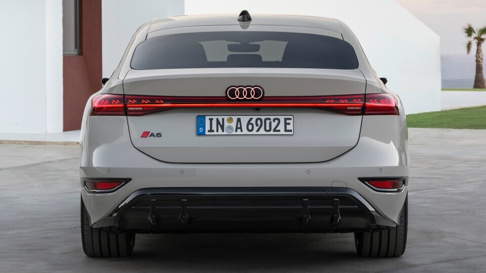 아우디 A6 e-트론(A6 e-tron)