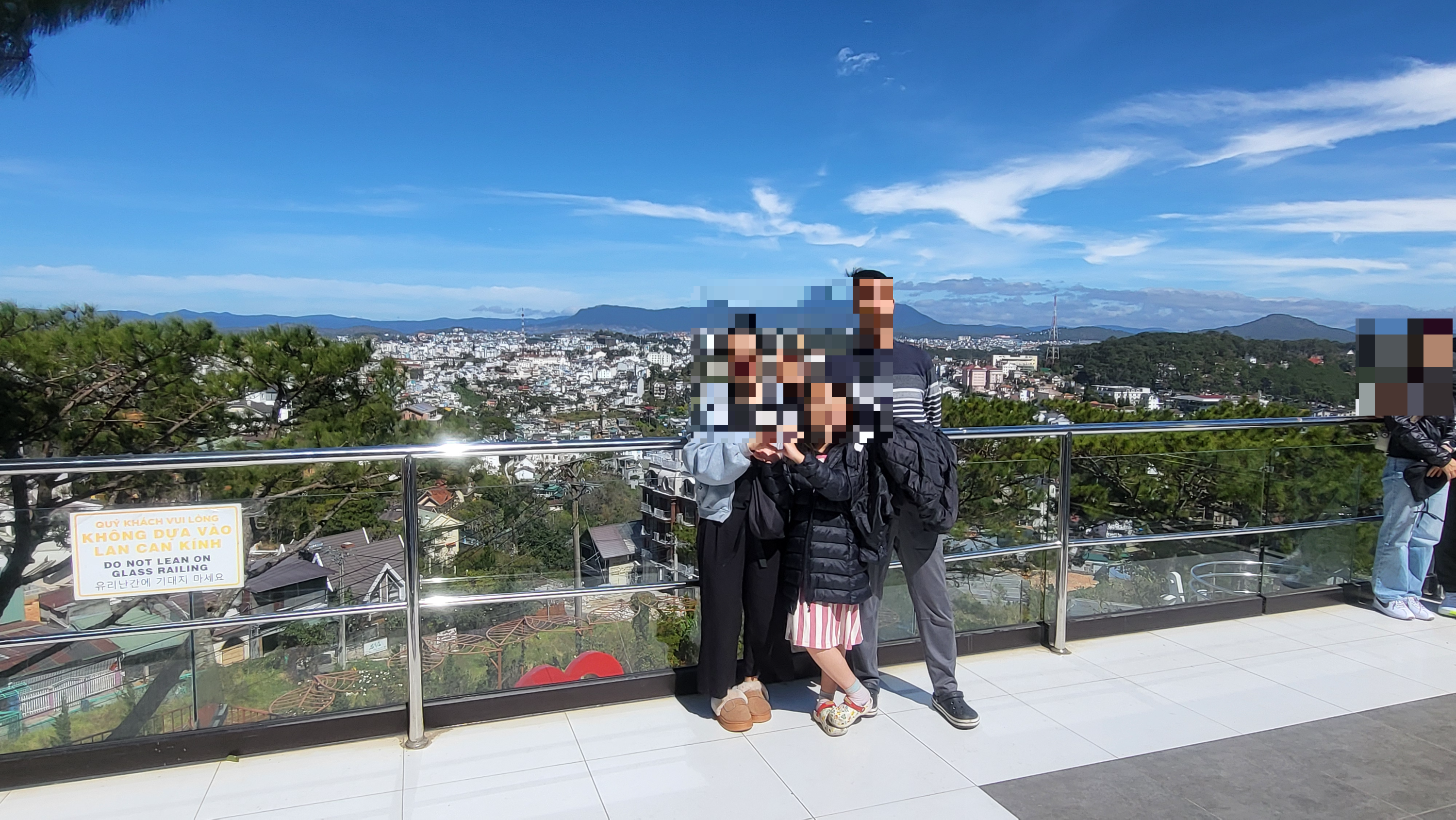 달랏 죽림선원 가볼만한곳: 노란 사원과 꽃 정원 산책 (복장 규정 & 아이 동반 팁)