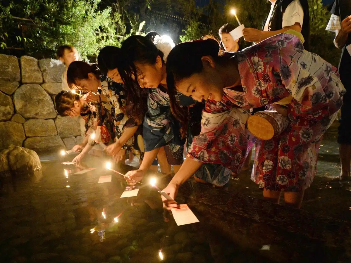 오테아라이 축제·키타노 칠석 축제(키타노 텐만구, 御手洗祭・北野七夕祭)