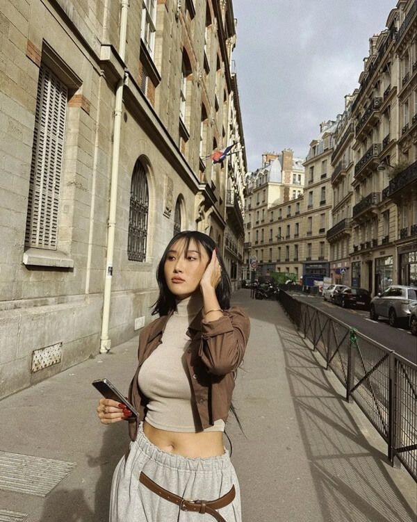 가수 화사 데뷔