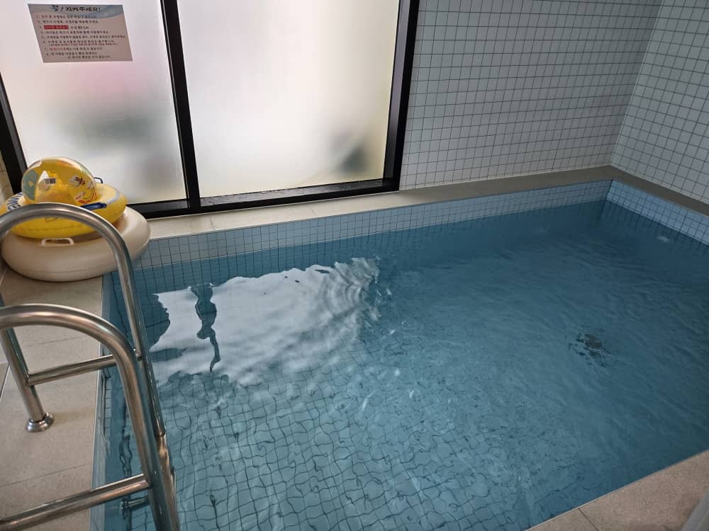 가평 꼬모키즈풀빌라