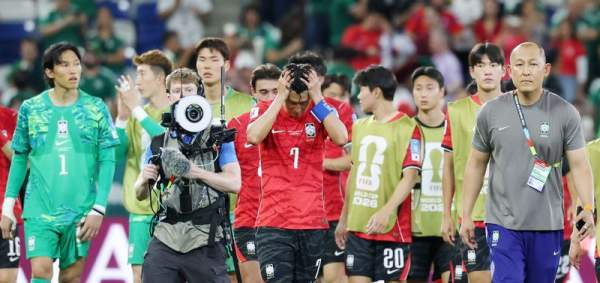홍명보호 귀국 행사 취소 및 조별리그 탈락 사태 심층 분석: 한국 축구의 시스템적 붕괴와 향후 과제