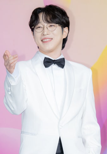 미스터트롯4 티저 공개, 안성훈&middot;김용빈이 전한 새로운 트롯 스타의 탄생
