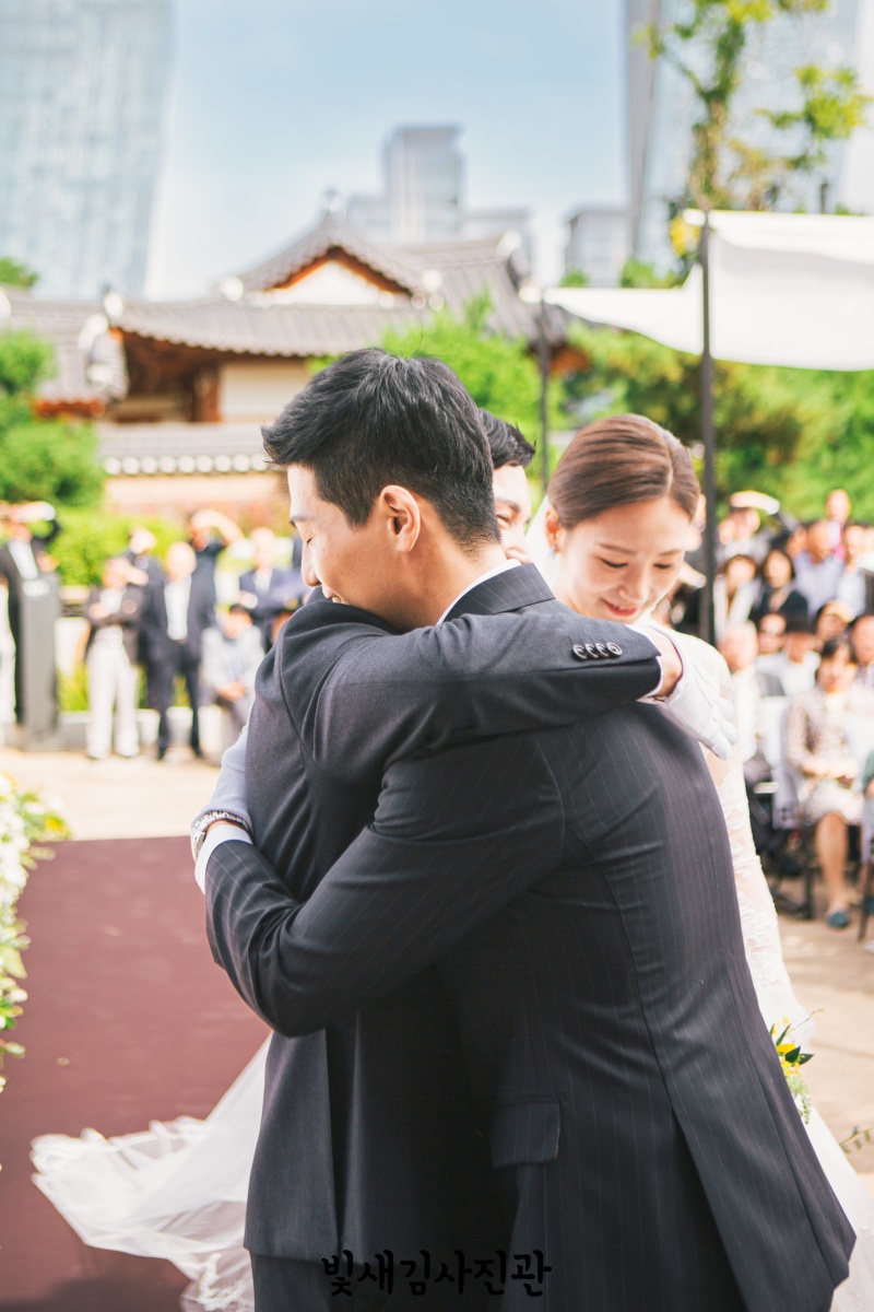 경원재 한옥 야외 결혼식 웨딩 본식스냅 26