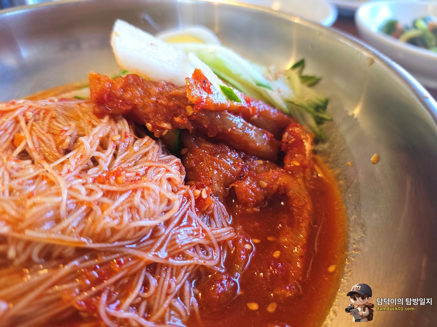회냉면