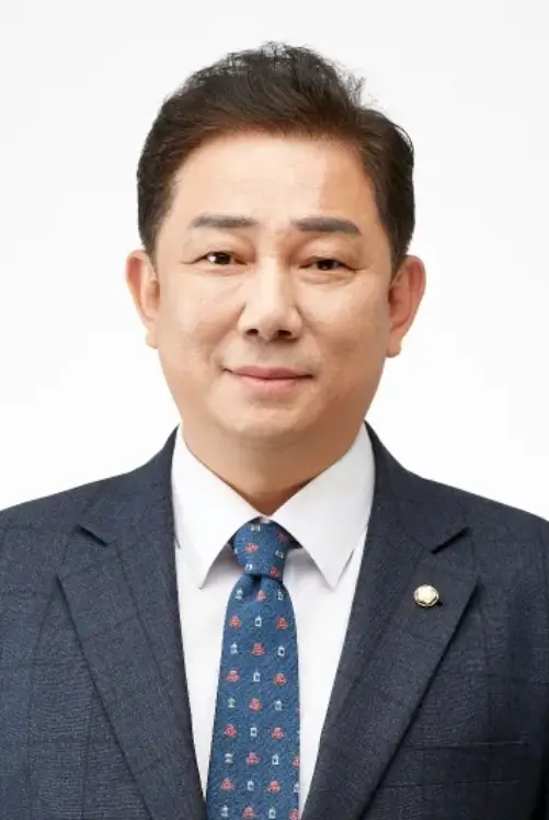 홍장원 김병기