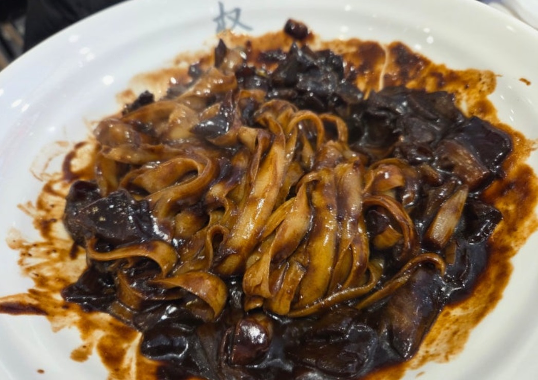 중국에서-온-도삭면-김권일-인천-권일산시도삭면