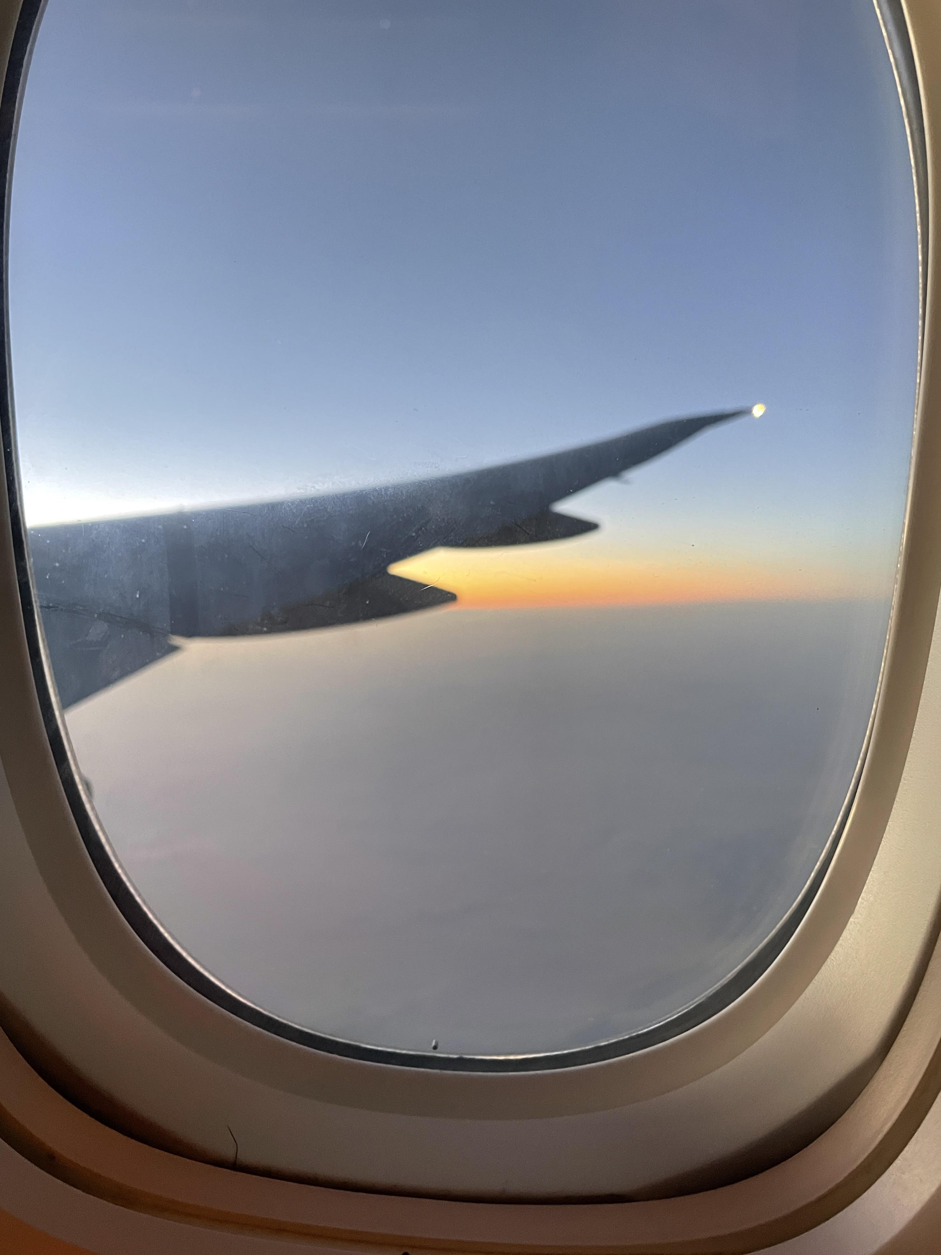 항공기창문풍경