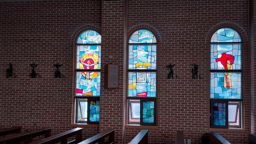 청주 가경동성당 십자가의 길, 스테인드글라스 사진