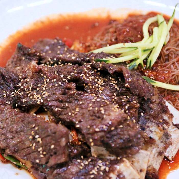 나혼산, 나혼자 산다 목포 산낙지 한 마리 통째, 매콤한 소갈비 비빔 냉면 맛집