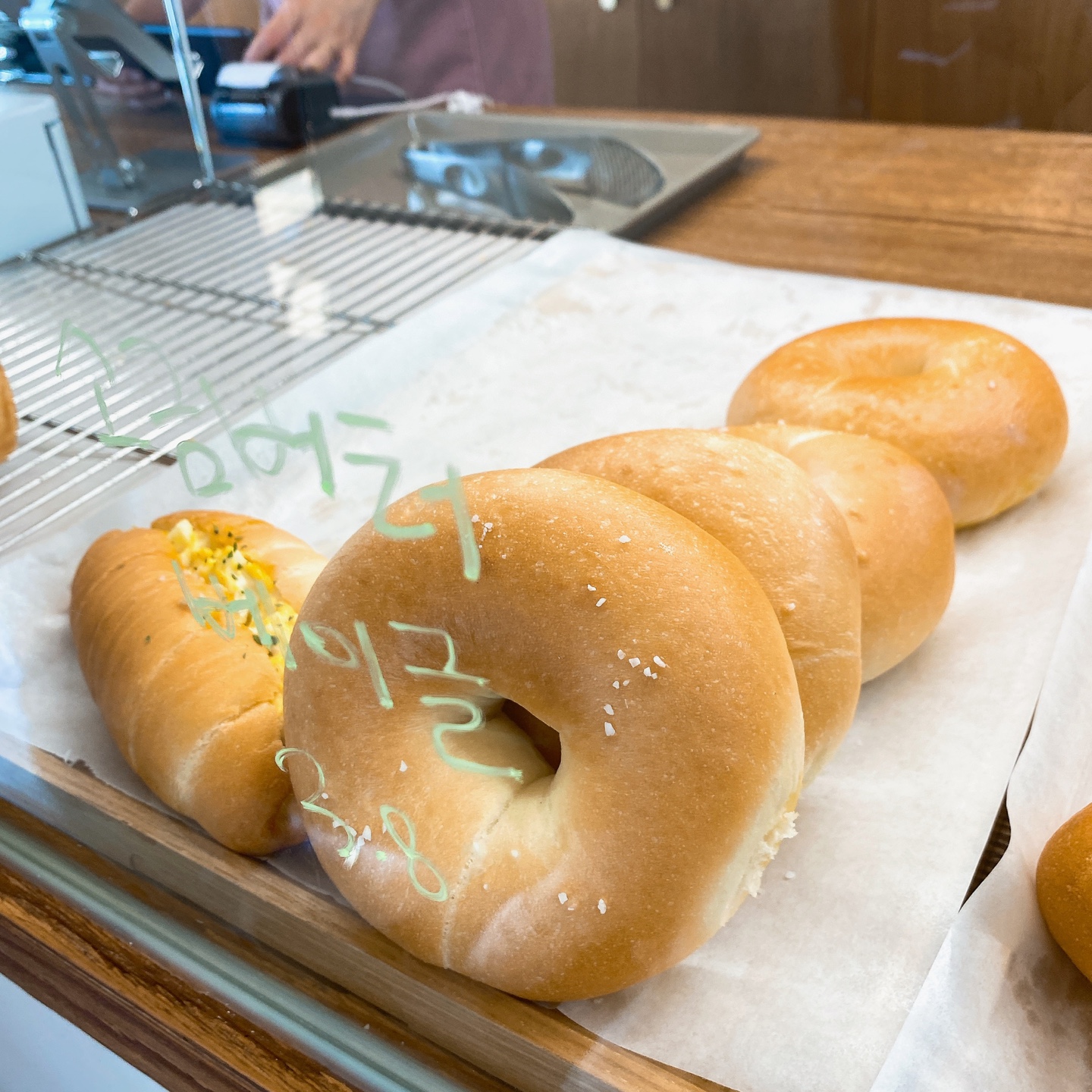 제주 서귀포 성산 혼인지 돌창고 개조 돌집 카페 고요히