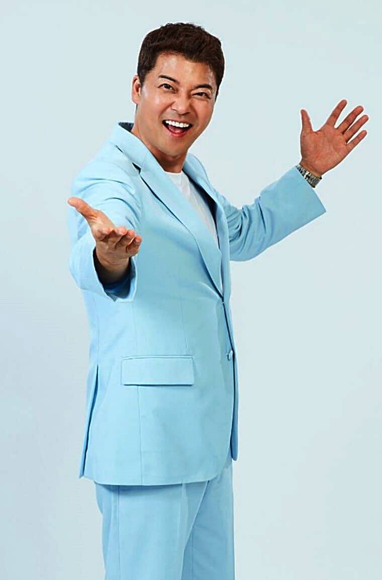 아나운서-출신-방송인-전현무