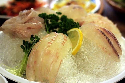 6시내고향 무침회 납작만두