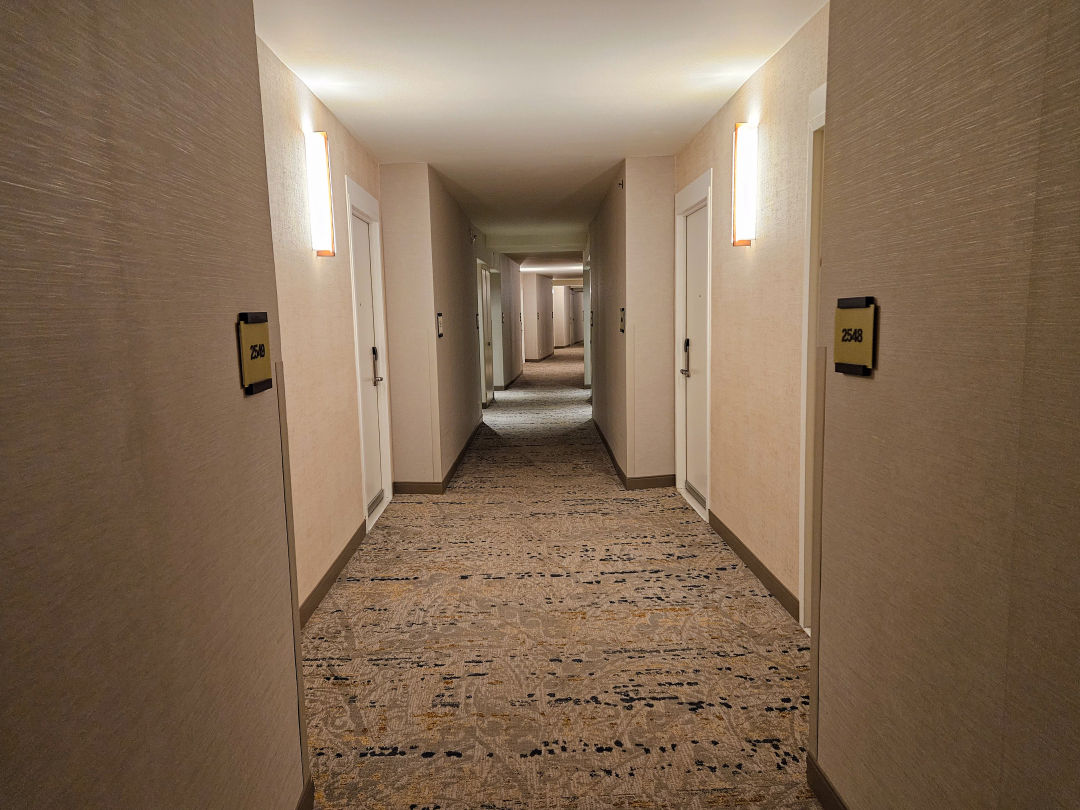 하와이 쉐라톤 와이키키 복도