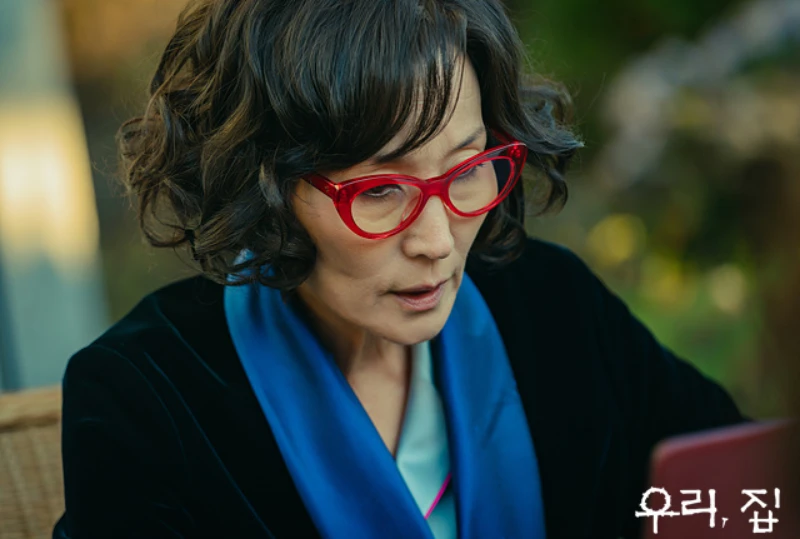 우리, 집에서 홍사강 역을 맡은 이혜영