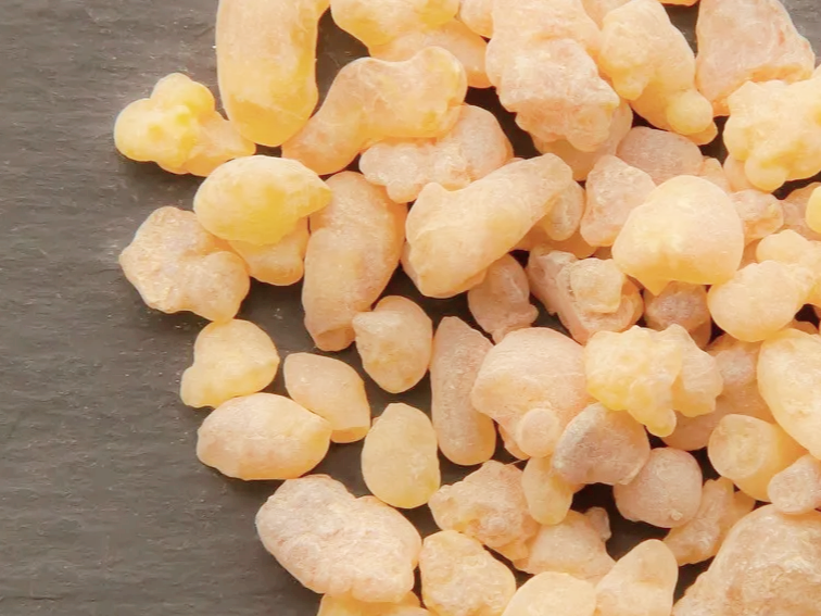 보스웰리아 장 자극을 막는데 도움