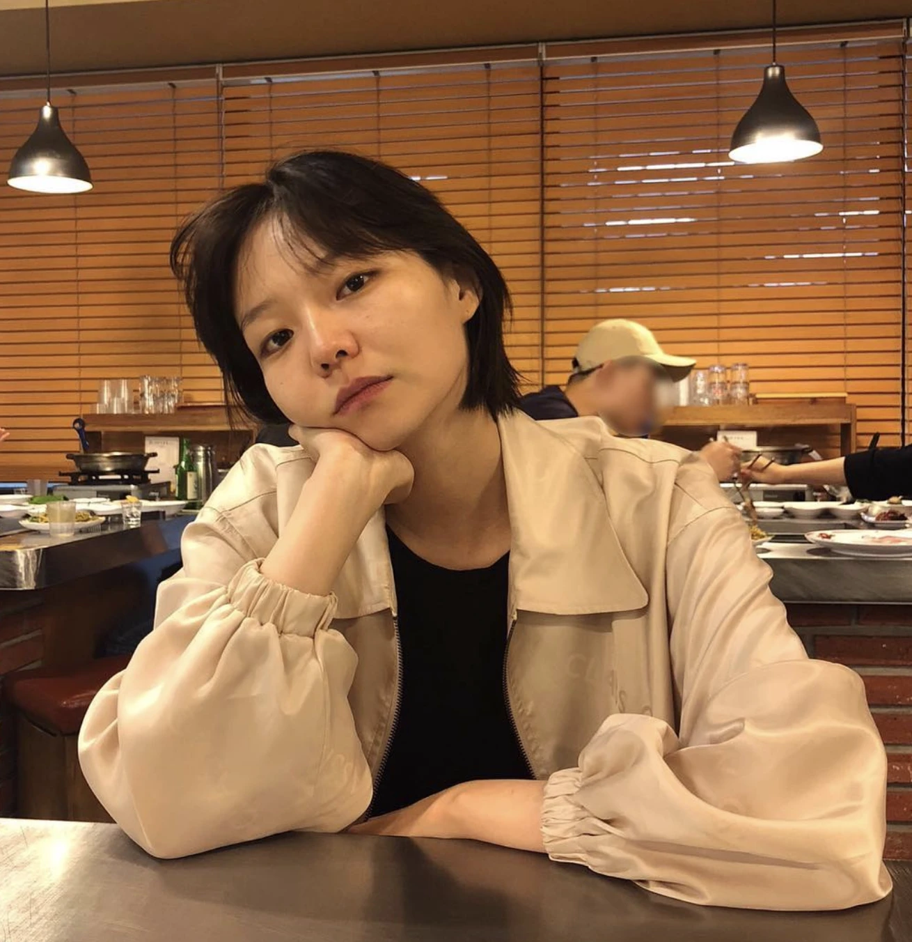 턱괴고-이솜