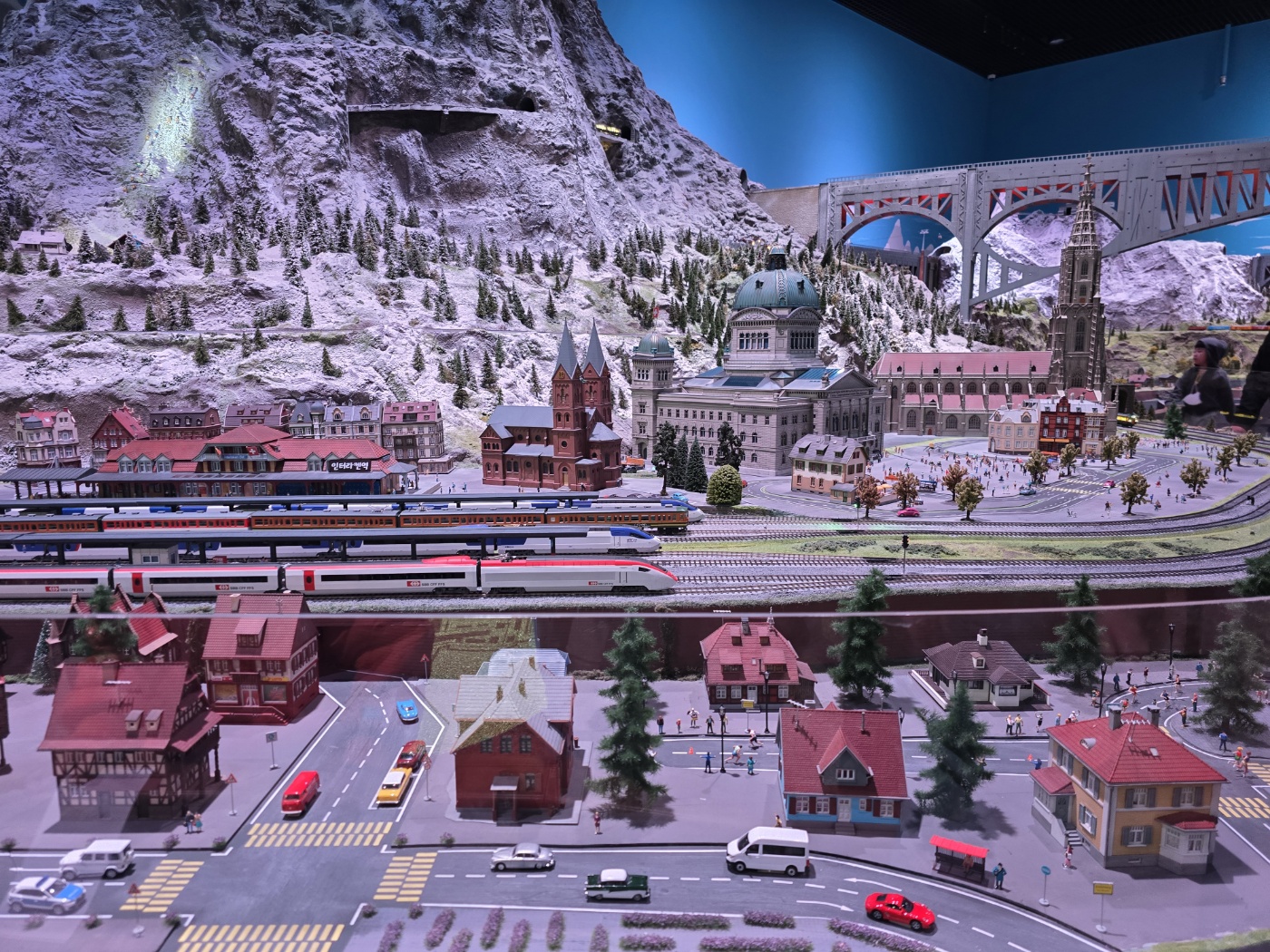 노원기차마을 낮과 밤 모습