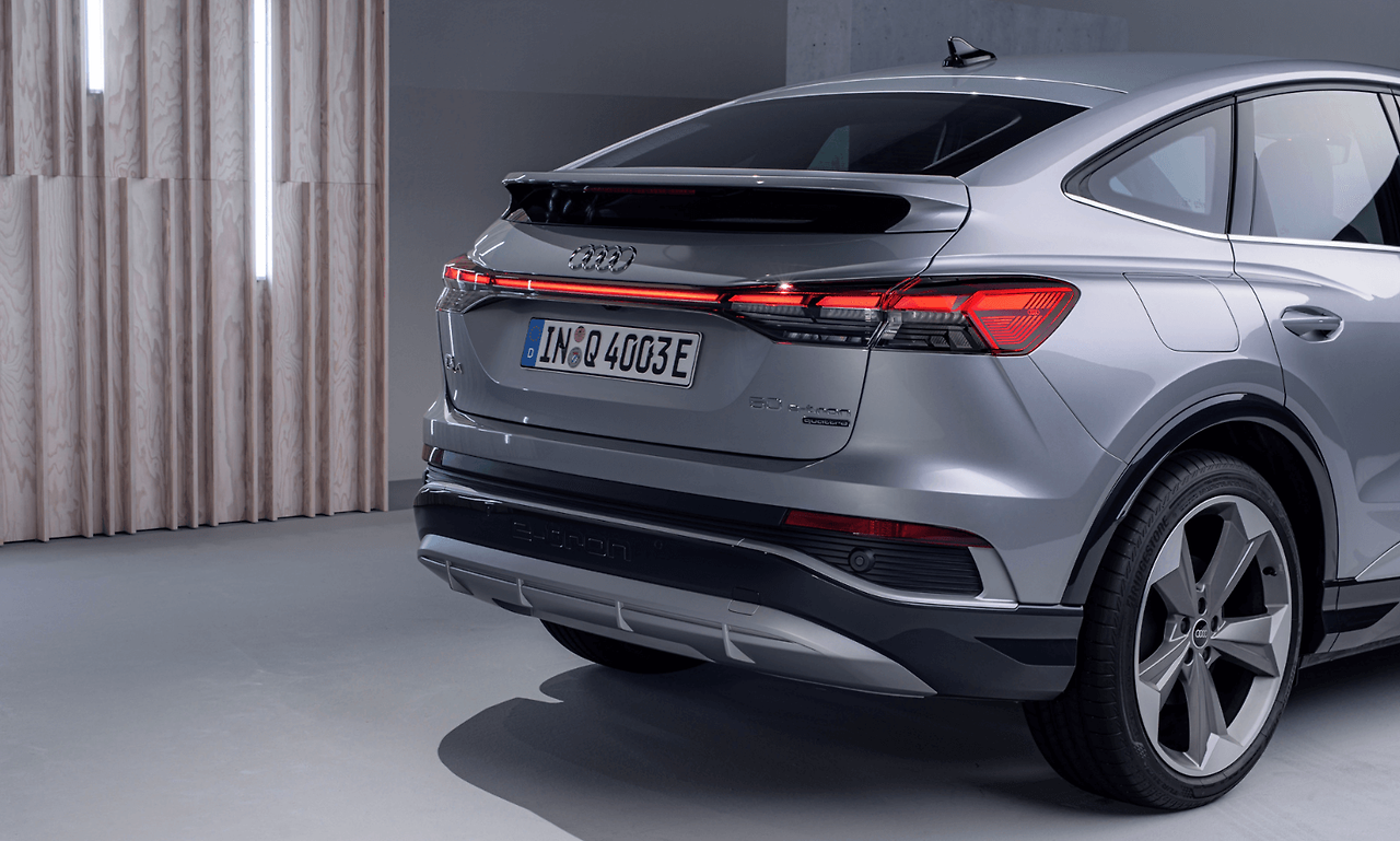 아우디 e-트론