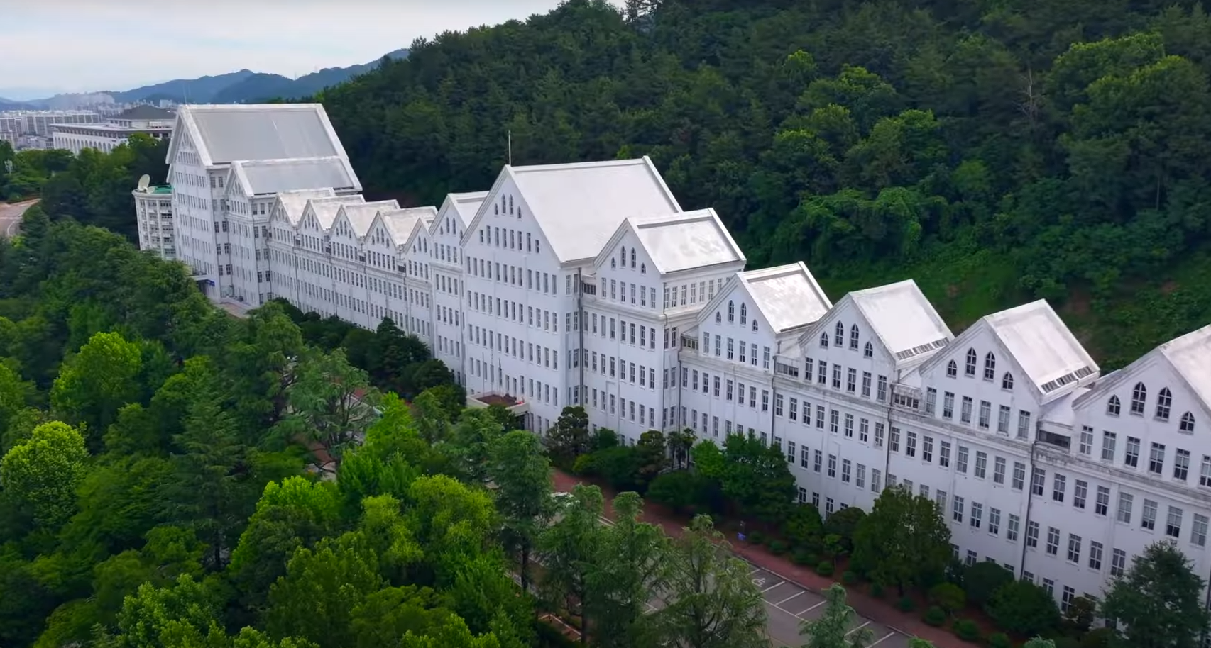 혁신을 위한 과감한 결단, 대학 통합과 총괄총장제 도입! - 조선대학교