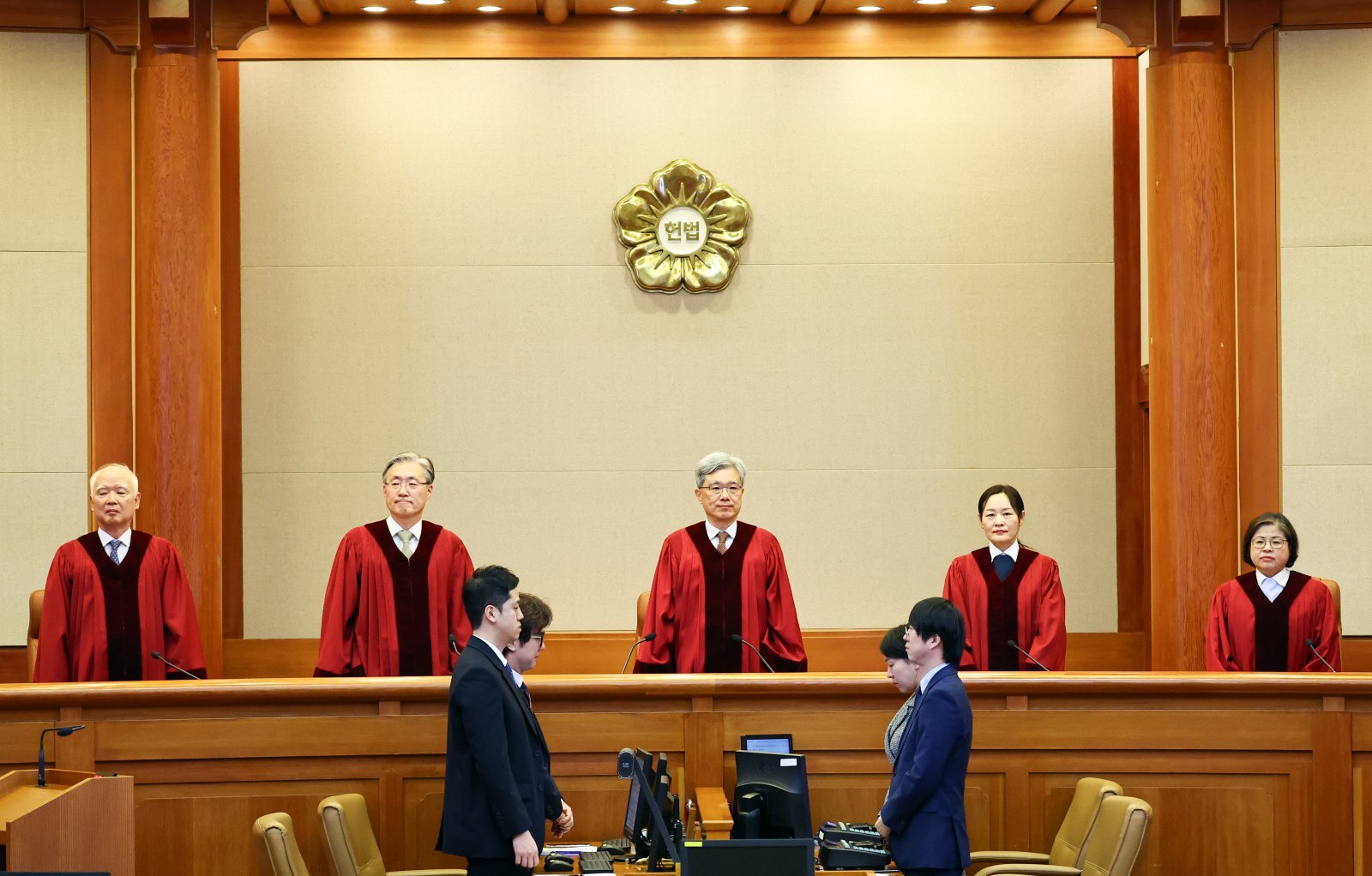 공무원연금법 및 공무원연금 관련 자료 이미지, 헌법소원이 제기된 이유와 실제 퇴직 공무원 사례 2