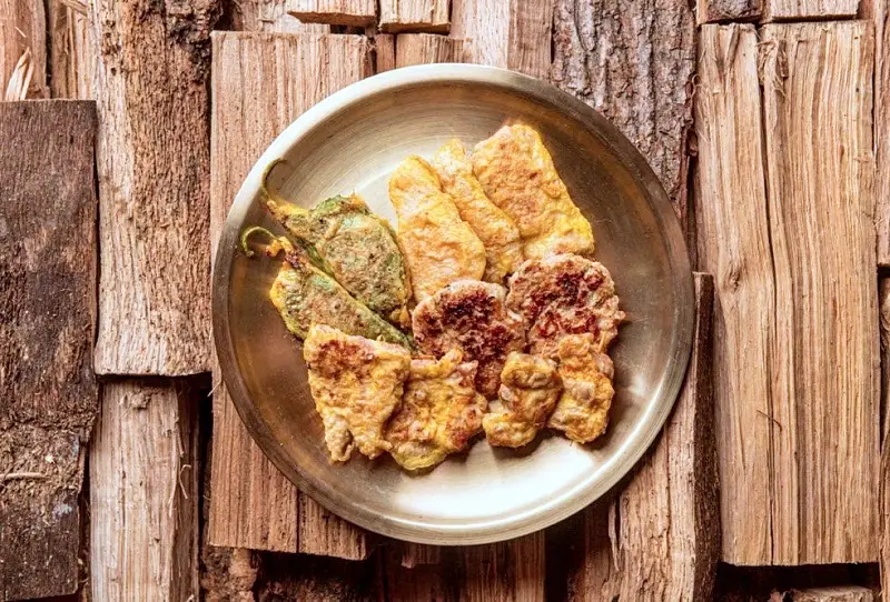 줄서는식당 최준 김해준 추천 참나무 능이 장작구이 통닭, 닭모래집 대파튀김, 고기 된장 막국수 맛있는 식당 신당역 신당동 맛집 소개