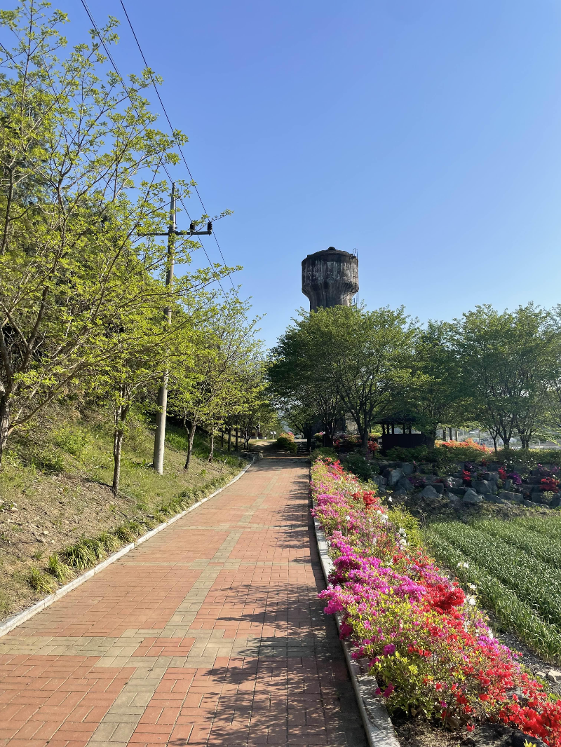 화본역 급수탑 원경