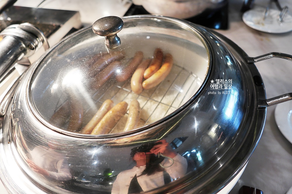 로열 호이안 엠갤러리 호텔 조식 후기 파이포 카페