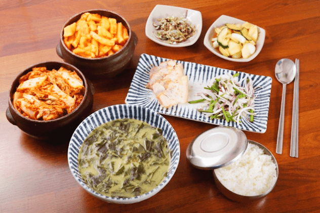 제주도 맛집 '신제주보말칼국수 제주본점'