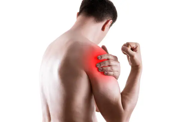 어깨 통증 관련 질환과 생활 속 대처법